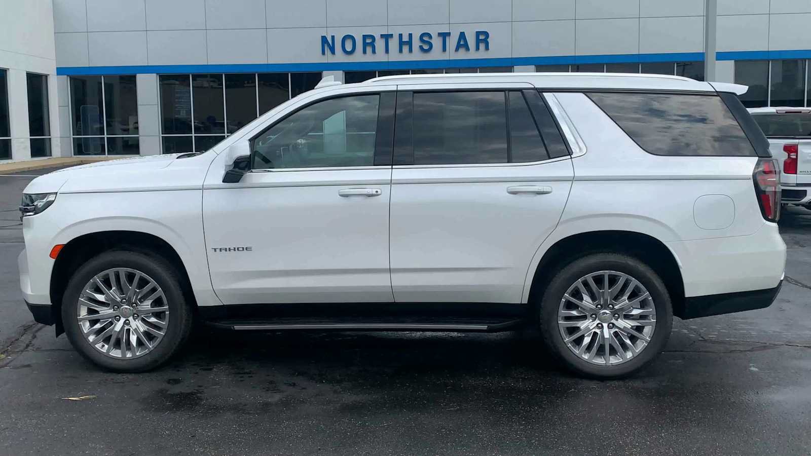 Certified 2023 Chevrolet Tahoe LT w/ LT Signature Package AWD/4WD image 5