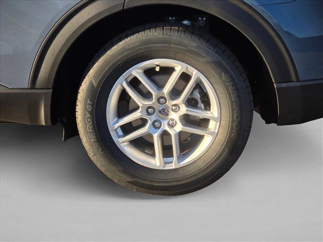 New 2026 Ford Explorer Active image 9