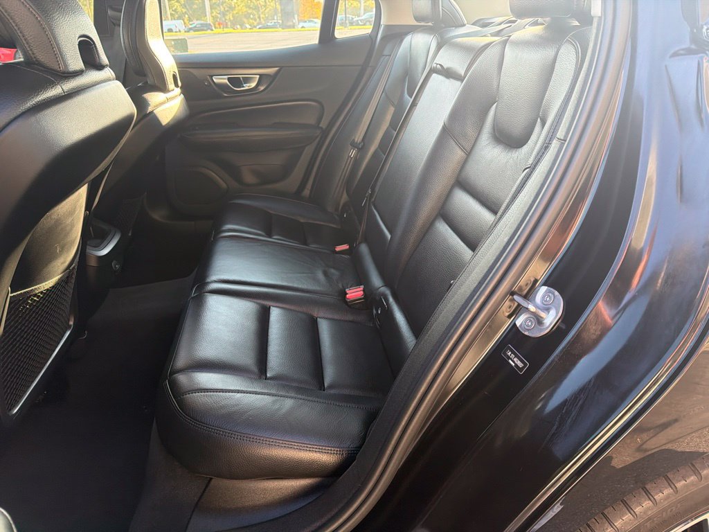 Used 2024 Volvo S60 B5 Plus w/ Climate Package AWD/4WD image 9