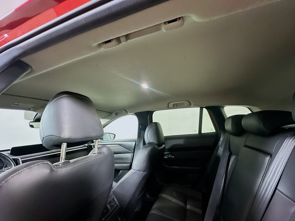 Used 2024 MAZDA CX-50 AWD 2.5 S w/ Preferred Package image 13