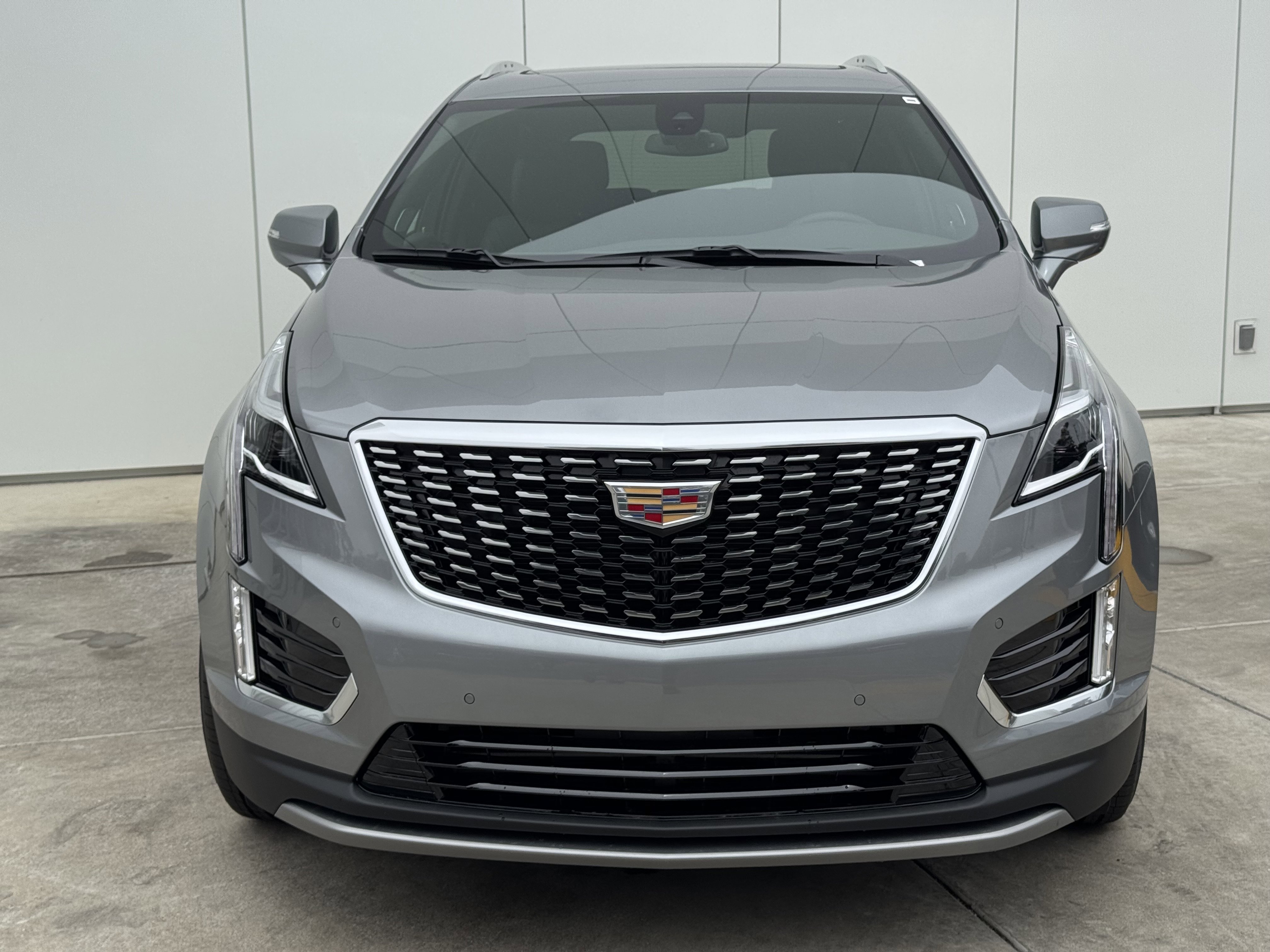 New 2025 Cadillac XT5 Premium Luxury image 3