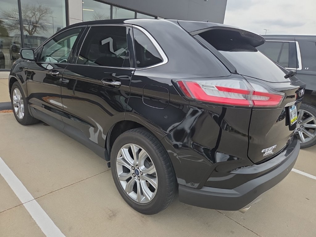 Used 2019 Ford Edge Titanium w/ Equipment Group 301A AWD/4WD image 5