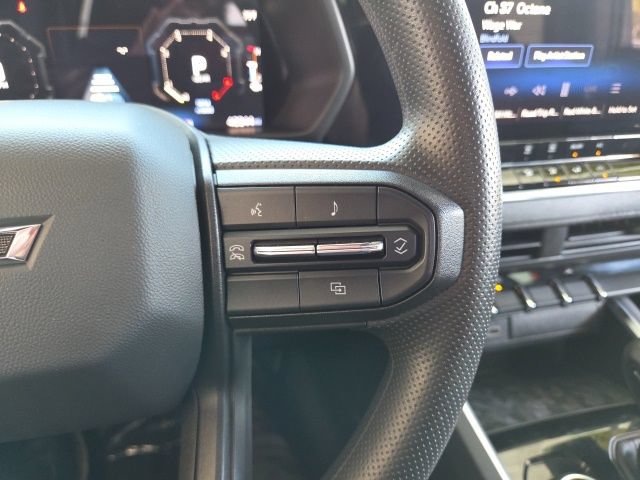 Used 2024 Chevrolet Colorado Trail Boss w/ Technology Package AWD/4WD image 58