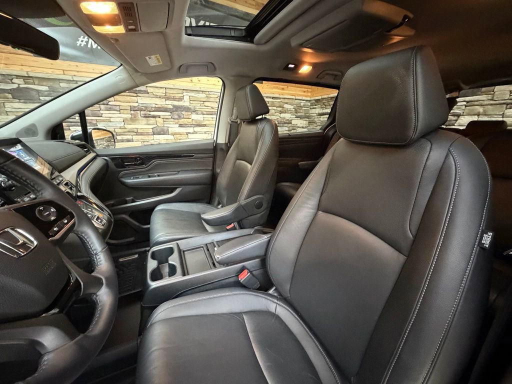 Used 2023 Honda Odyssey Touring image 12