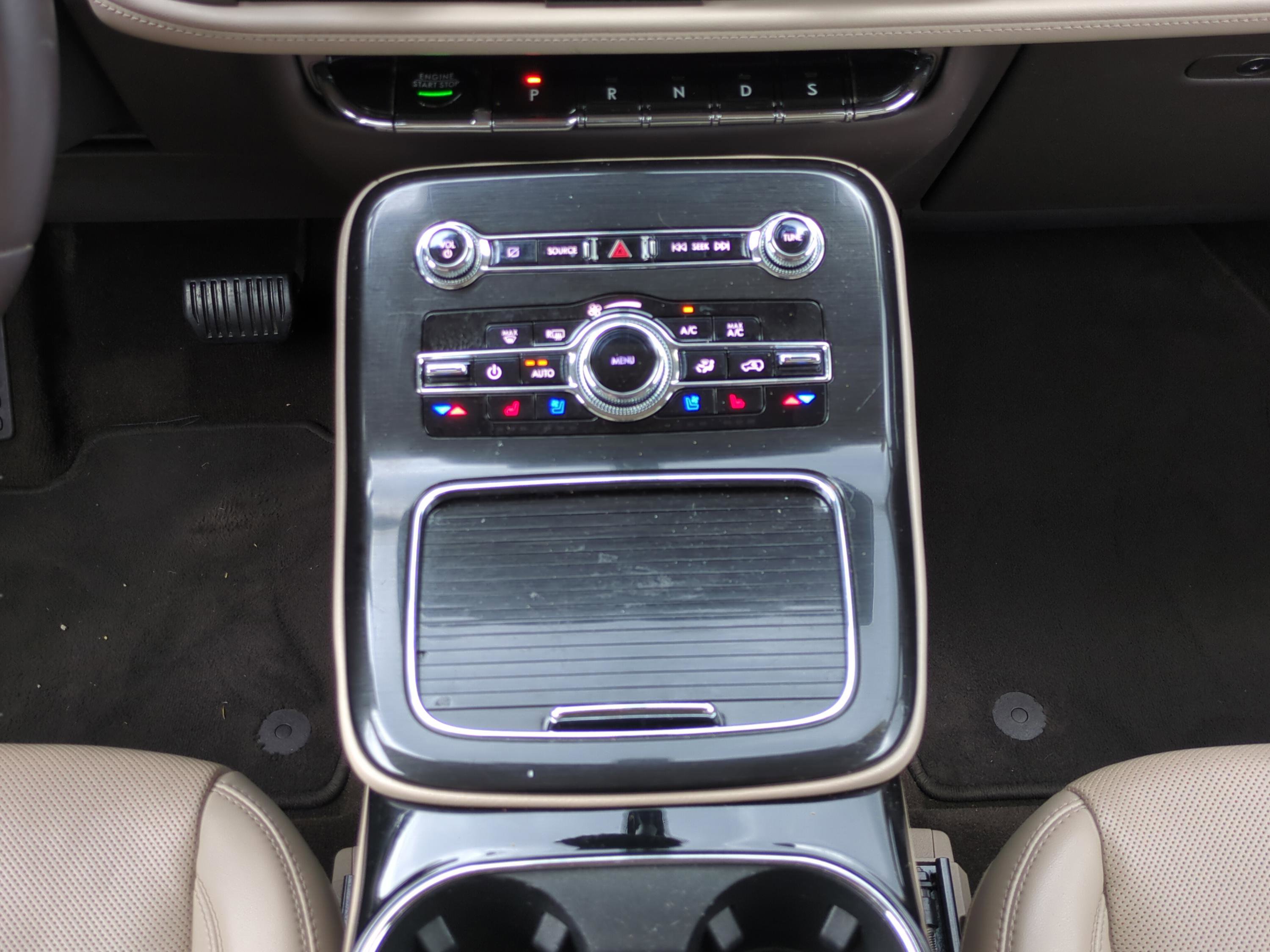 Used 2022 Lincoln Nautilus Reserve w/ Monochromatic Package image 18