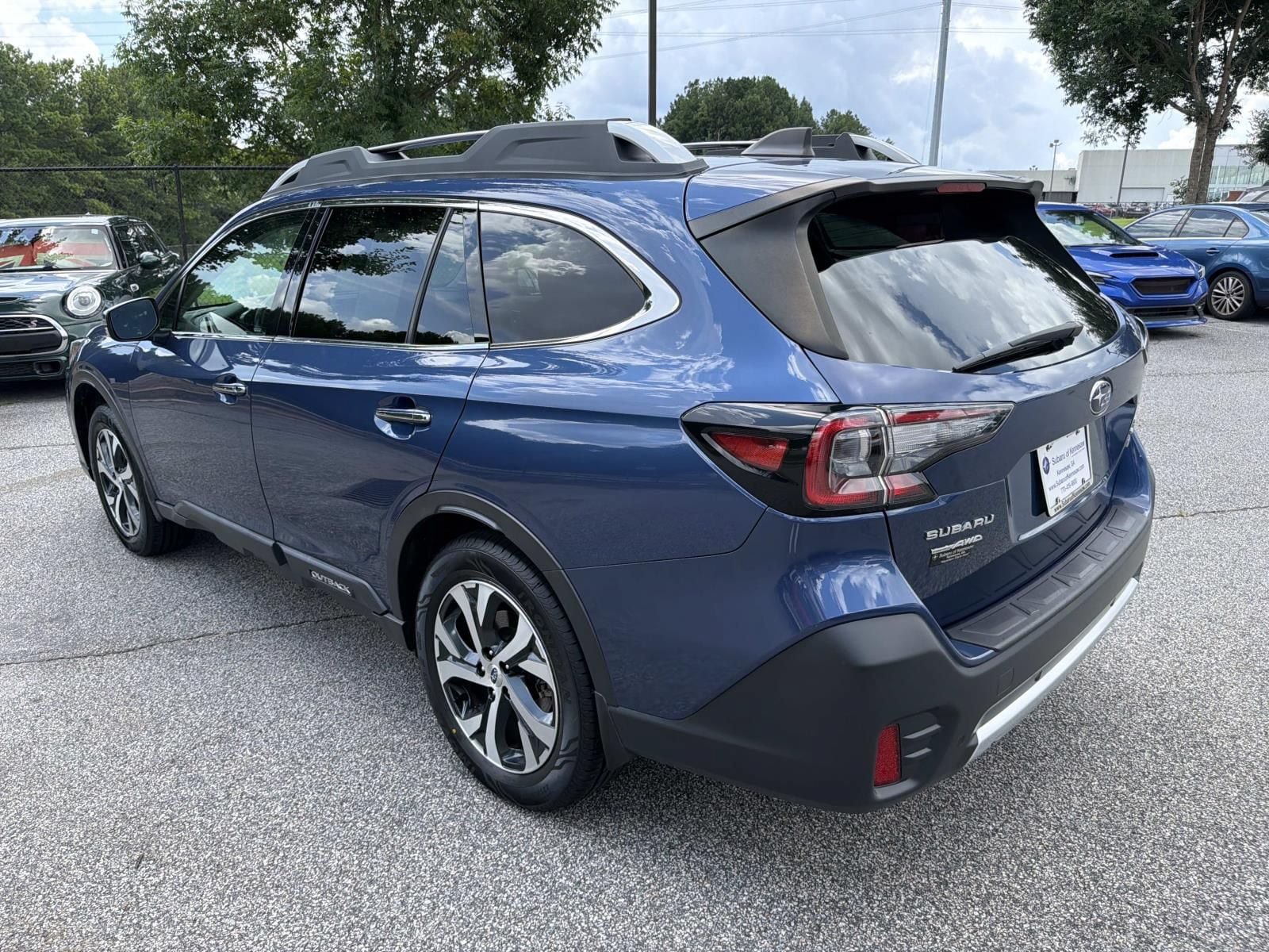 Used 2021 Subaru Outback Touring w/ Popular Package #2 AWD/4WD image 5