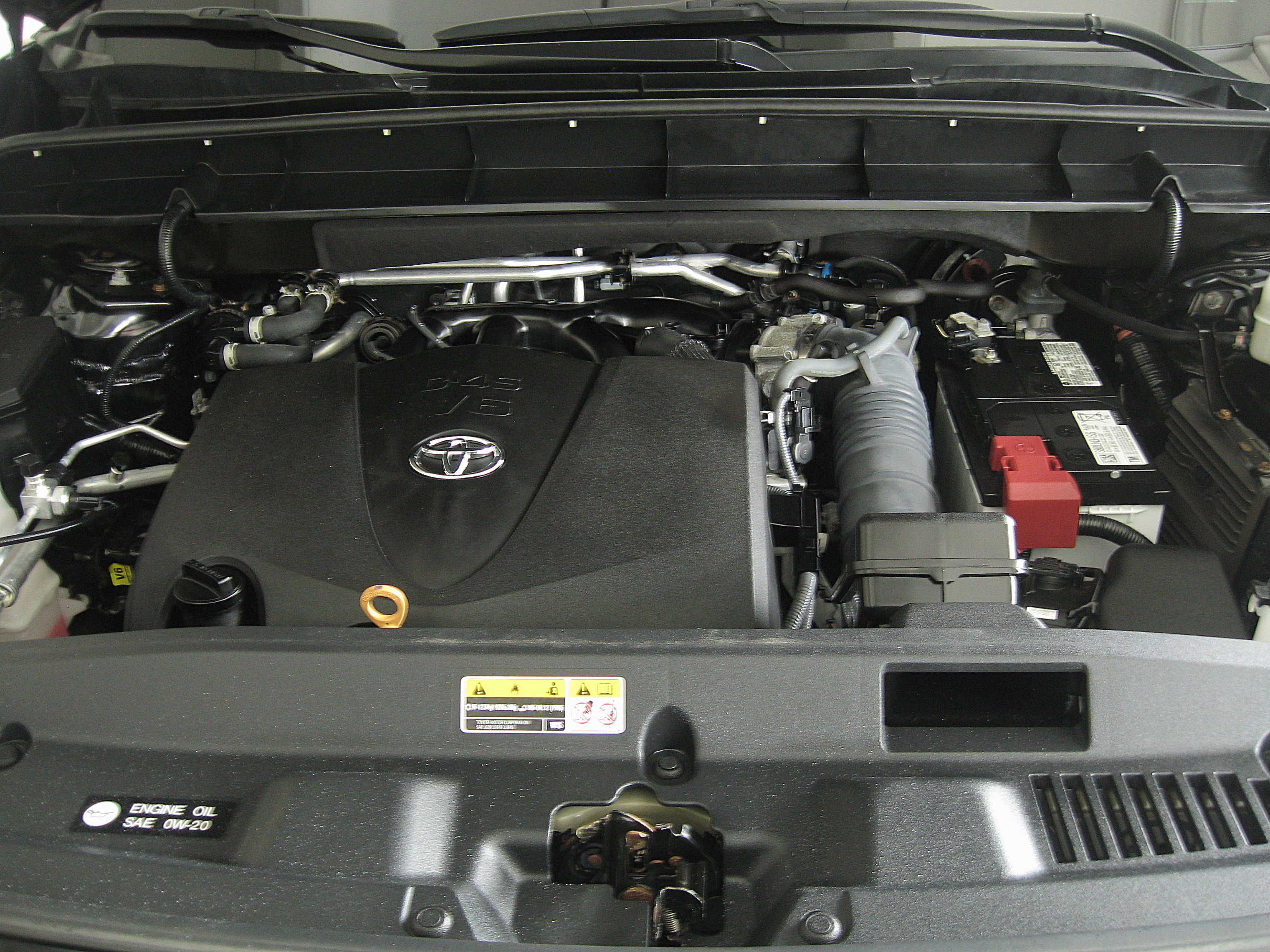 Used 2022 Toyota Highlander XLE image 32