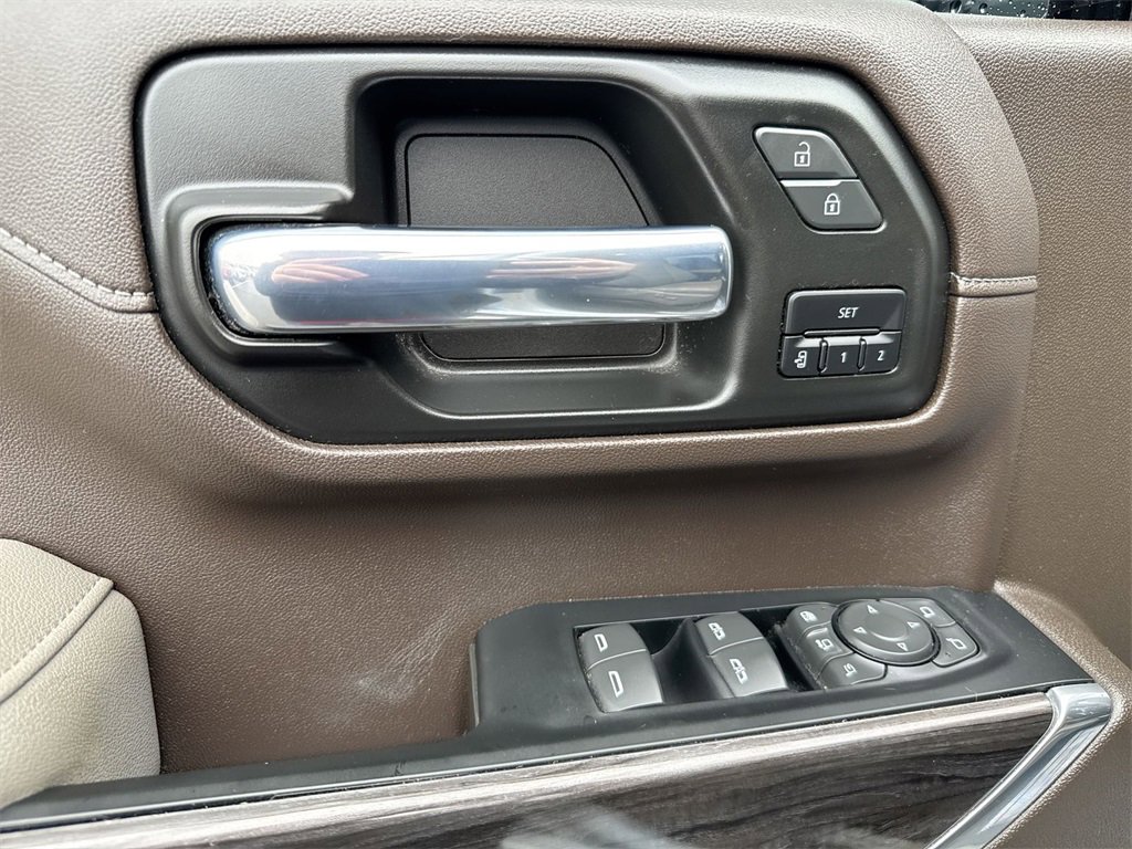 Used 2023 Chevrolet Silverado 2500 LTZ w/ LTZ Convenience Package image 20