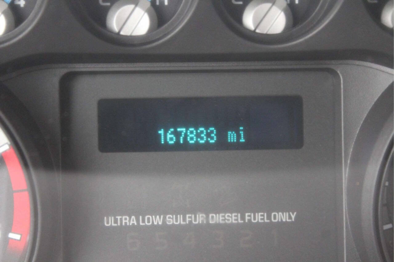 Used 2011 Ford F250 XLT w/ XLT Appearance Pkg AWD/4WD image 8