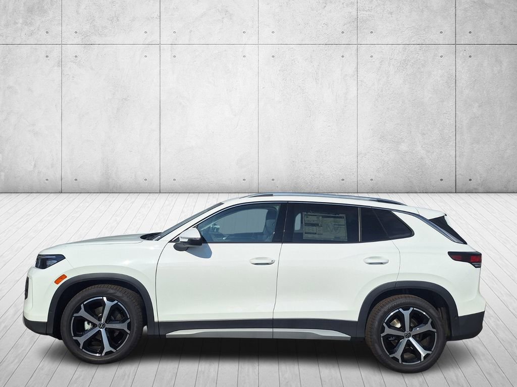 New 2026 Volkswagen Tiguan SE image 2