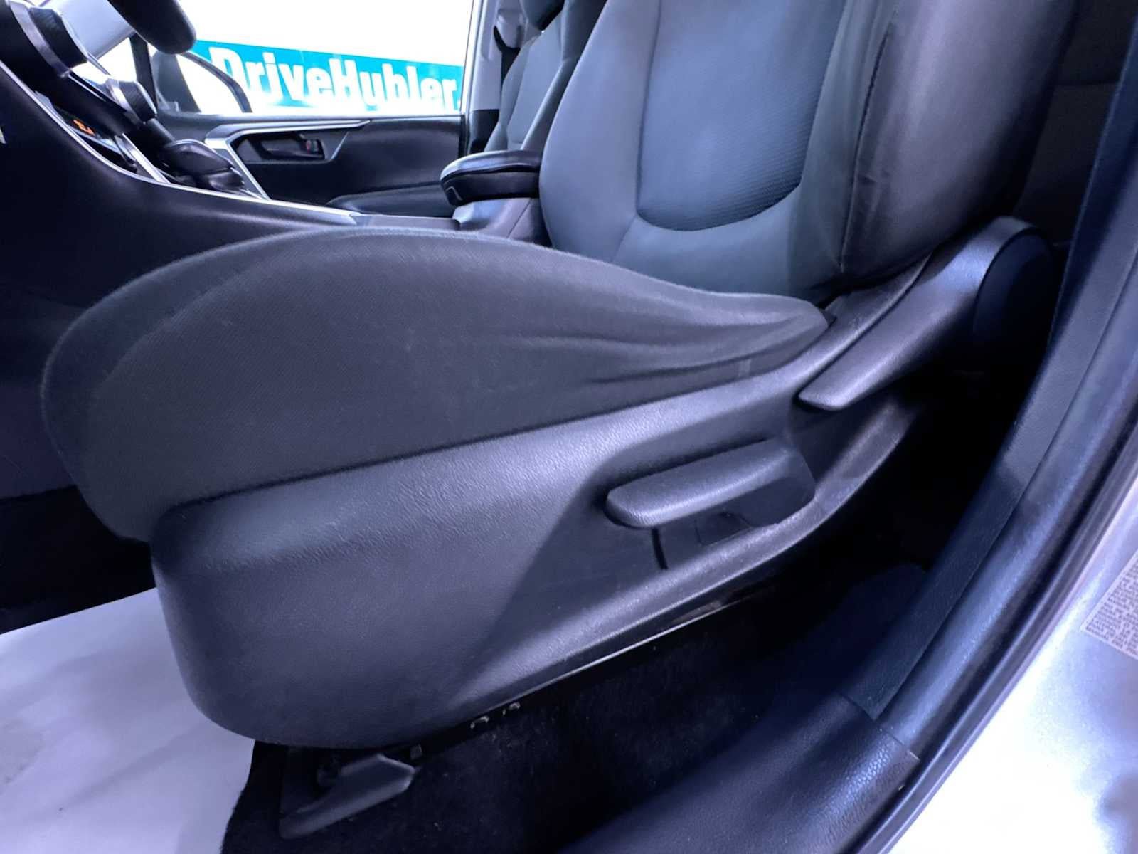 Used 2019 Toyota RAV4 LE w/ Carpet Mat Package AWD/4WD image 13