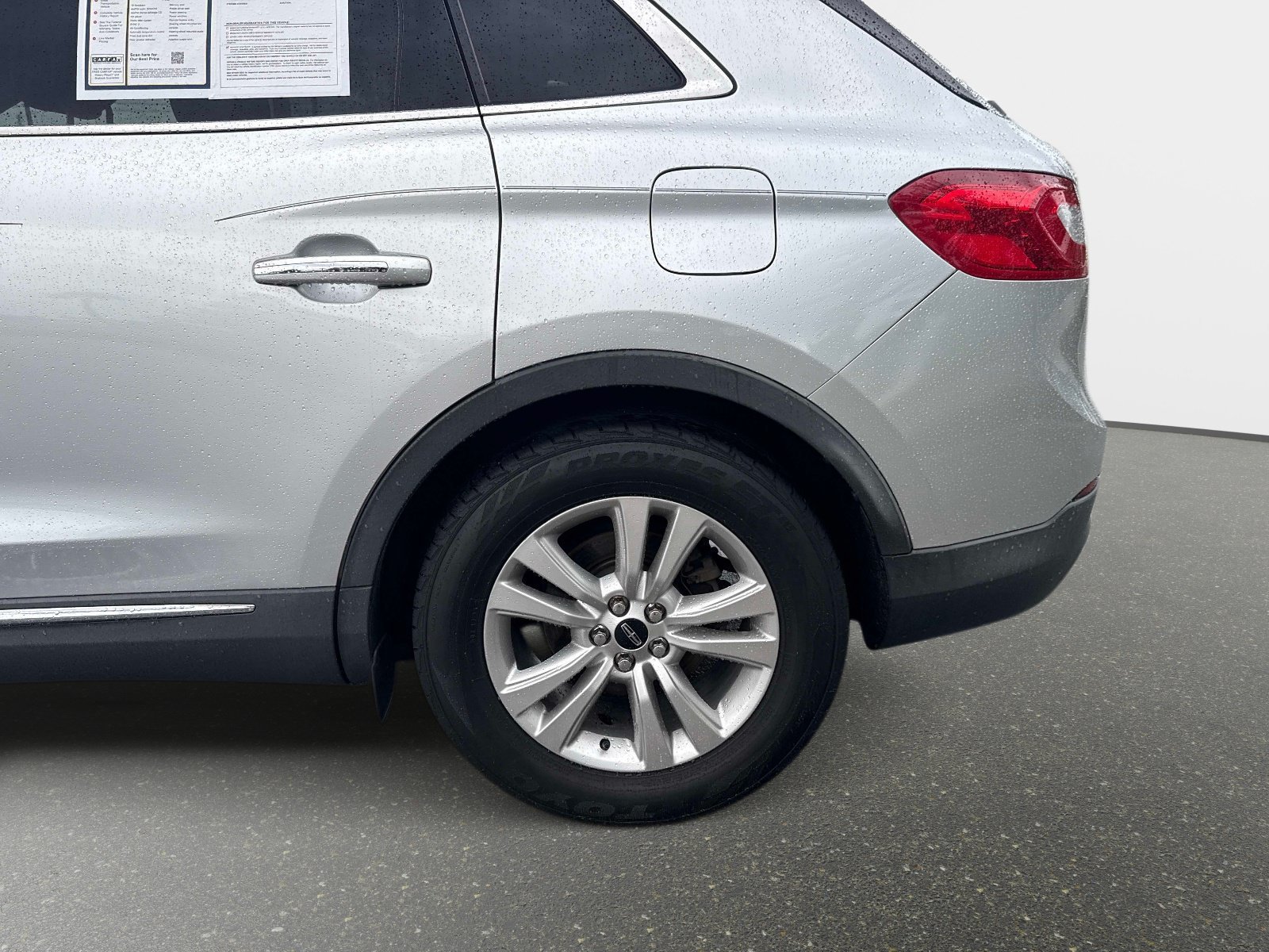 Used 2016 Lincoln MKX Premiere FWD image 10