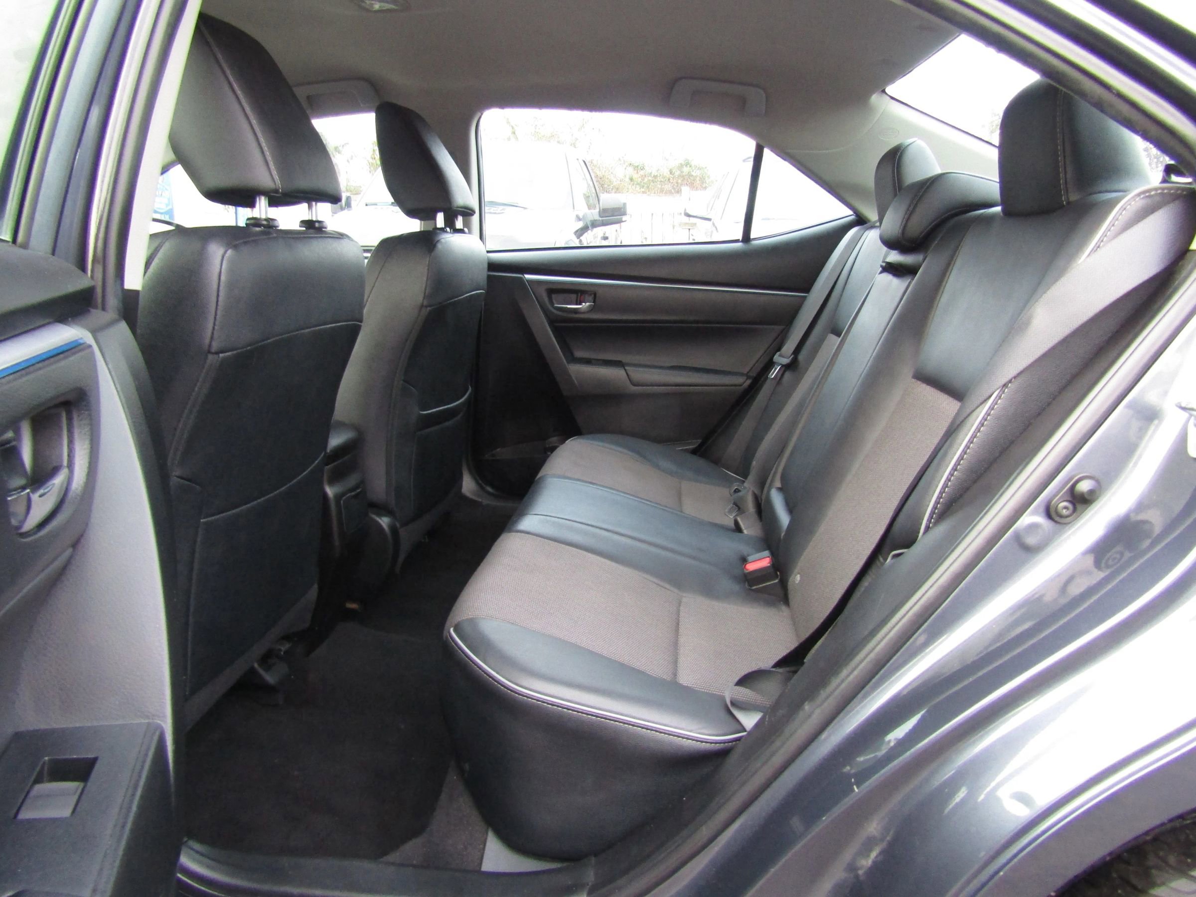 Used 2016 Toyota Corolla S image 10