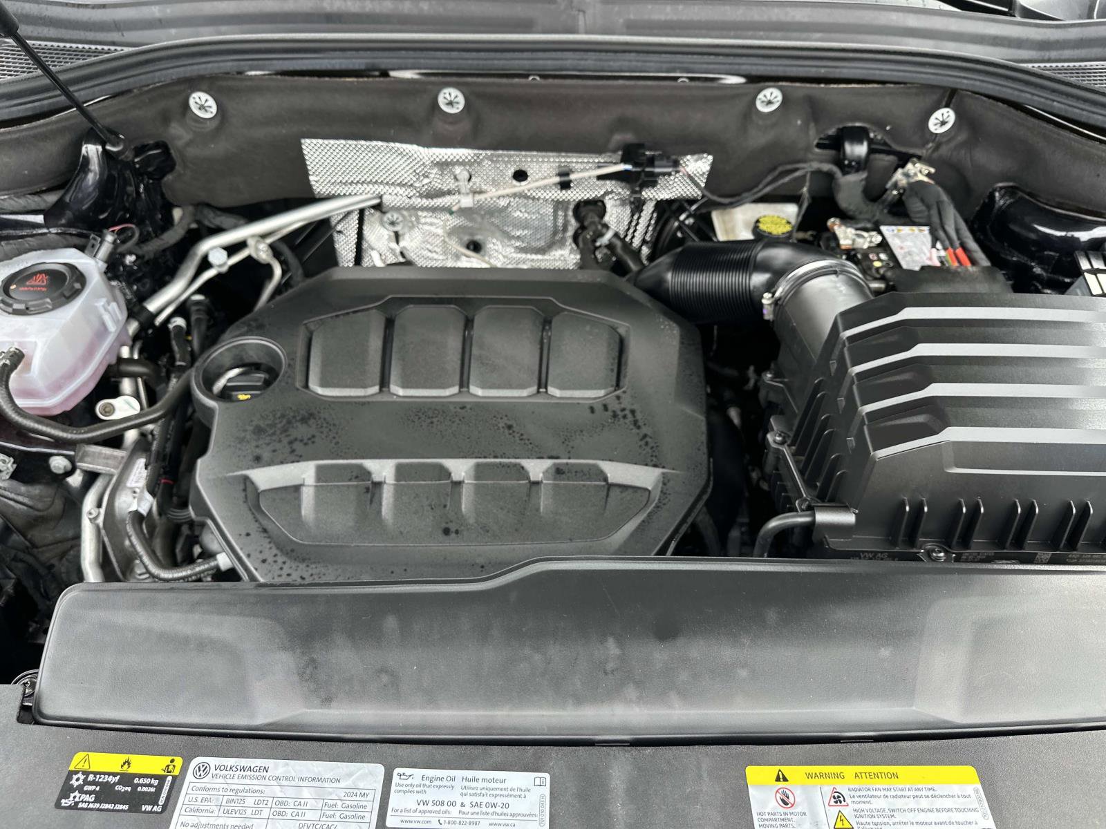 Used 2024 Volkswagen Atlas SEL Premium R-Line image 11