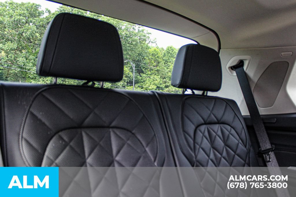 Used 2026 BMW X7 xDrive40i w/ Premium Package AWD/4WD image 18
