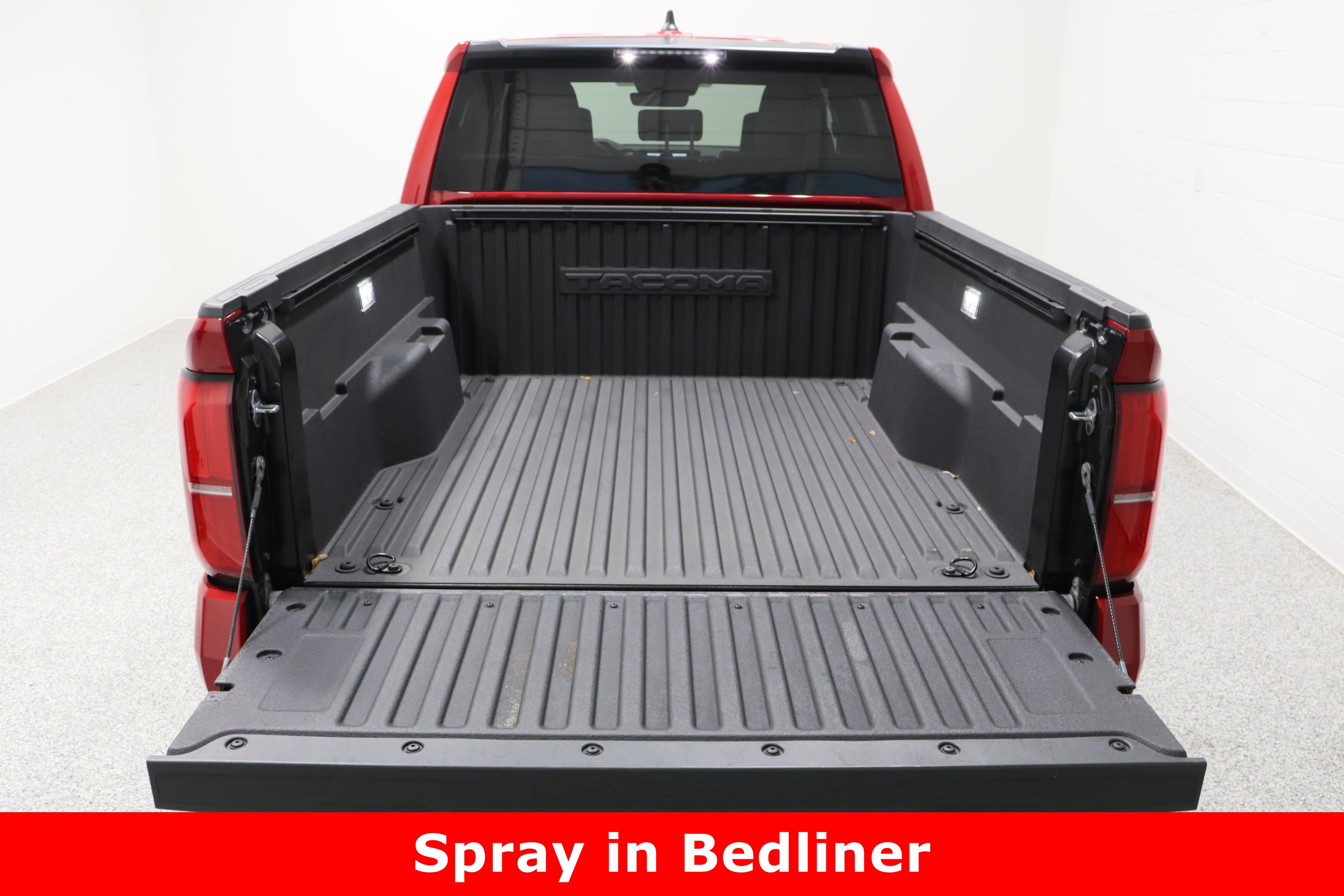 Used 2025 Toyota Tacoma SR5 image 31