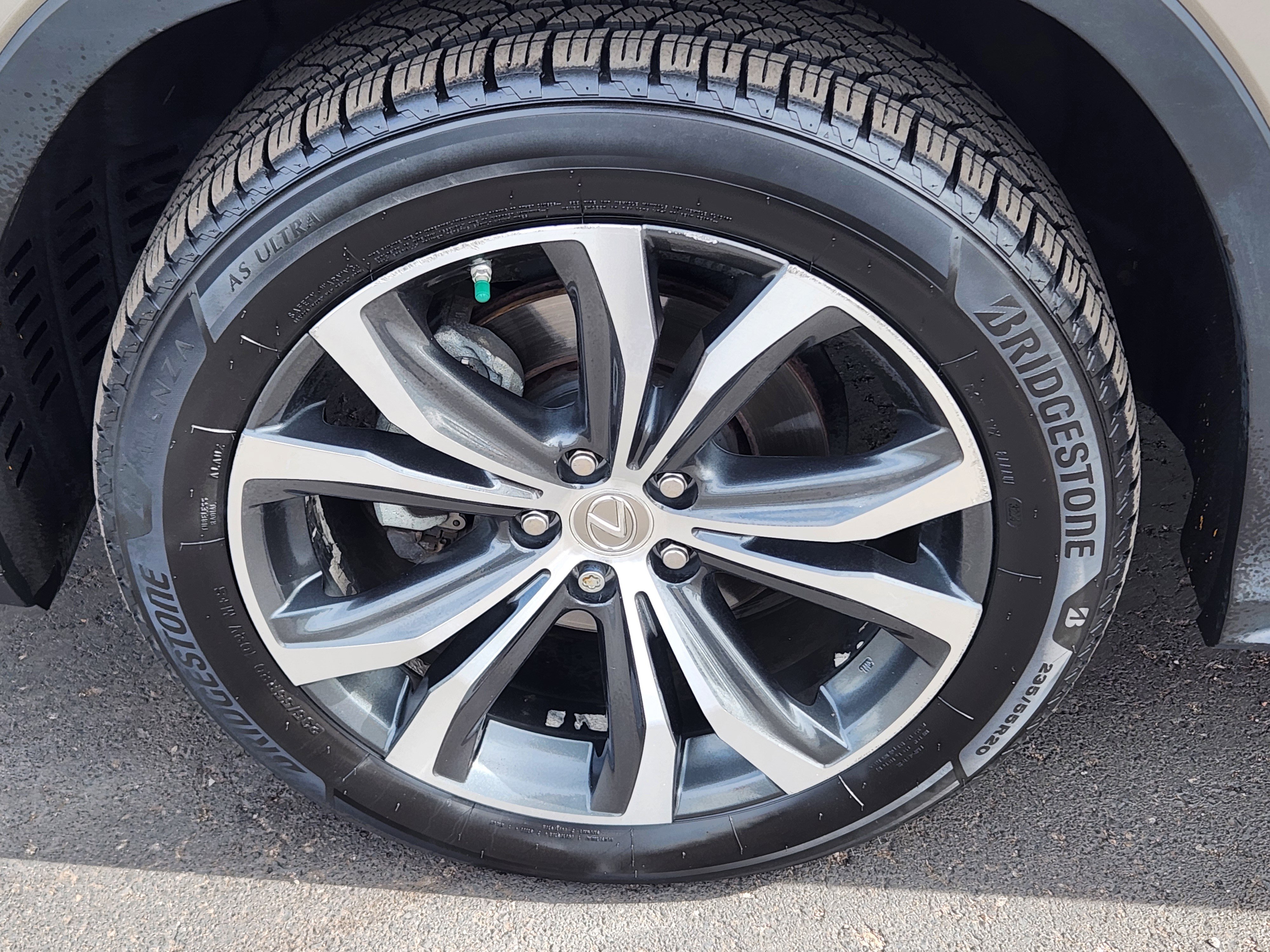 Used 2017 Lexus RX 450h AWD image 22