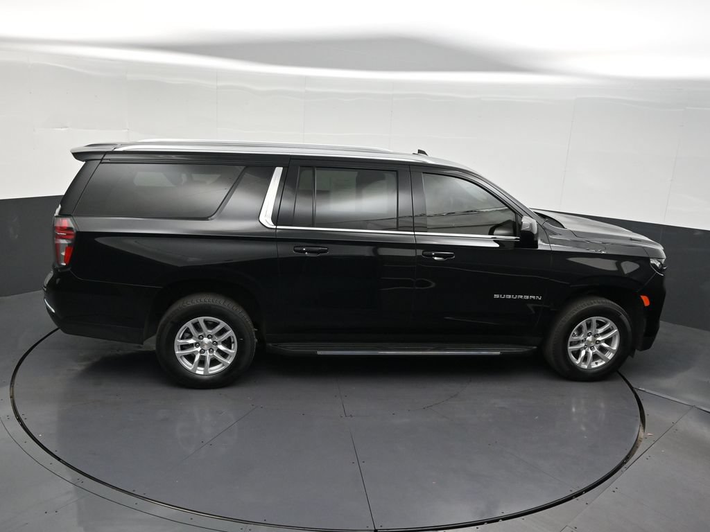 Used 2024 Chevrolet Suburban LS RWD image 21