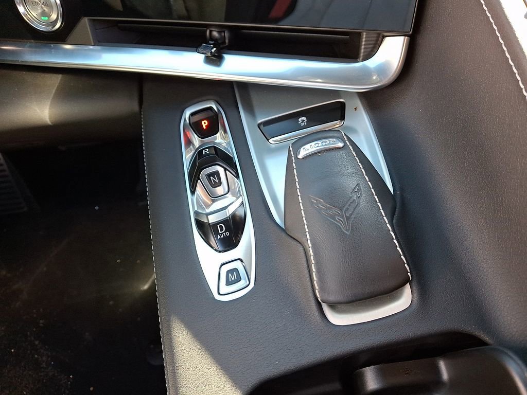 Used 2021 Chevrolet Corvette Stingray Coupe w/ Z51 Performance Package image 13