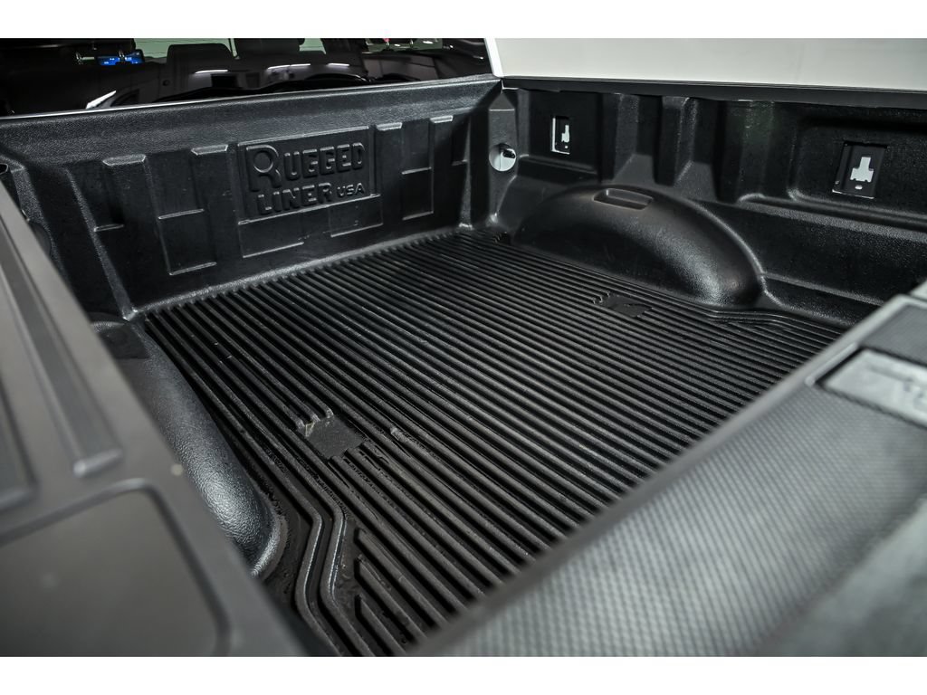 Used 2024 Ford F150 Lightning Flash AWD/4WD image 9