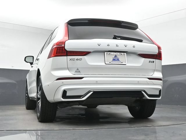 Used 2024 Volvo XC60 B5 Plus w/ Protection Package Premier AWD/4WD image 34