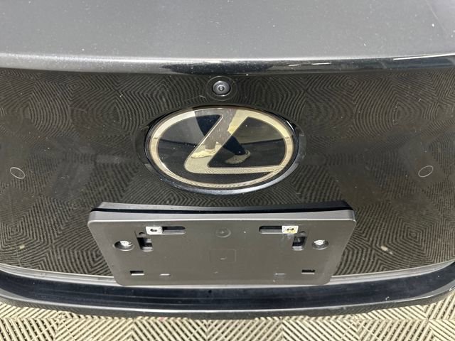 Used 2023 Lexus RZ 450e Premium w/ Technology Package image 9