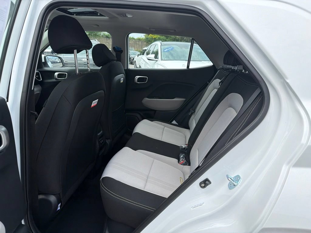 New 2026 Hyundai Venue SEL FWD image 16
