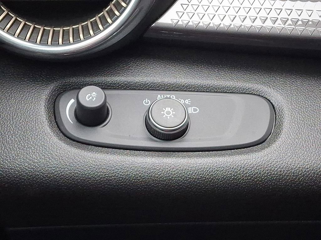 Certified 2025 Chevrolet Trax ACTIV image 23