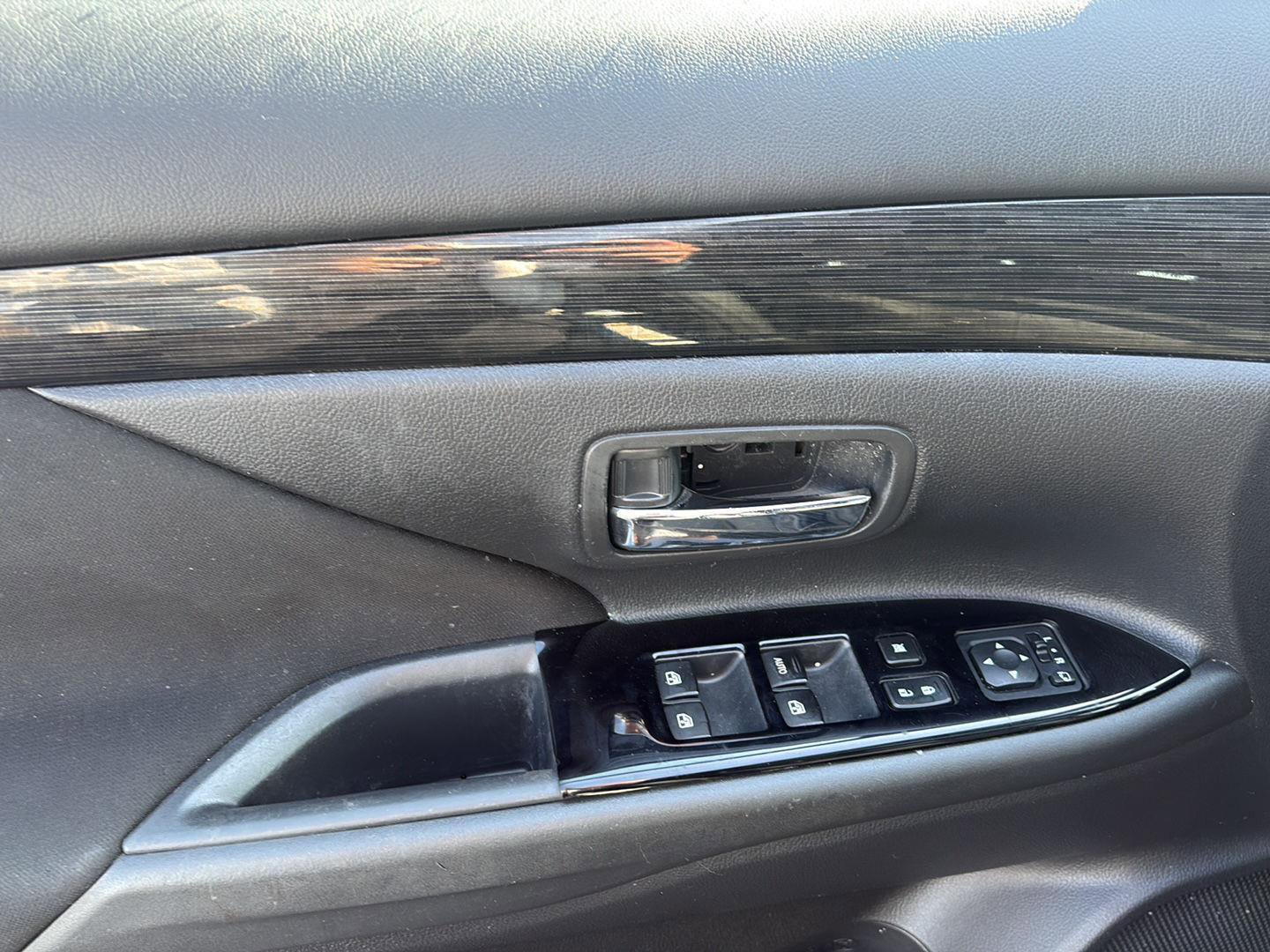 Used 2018 Mitsubishi Outlander LE FWD image 11