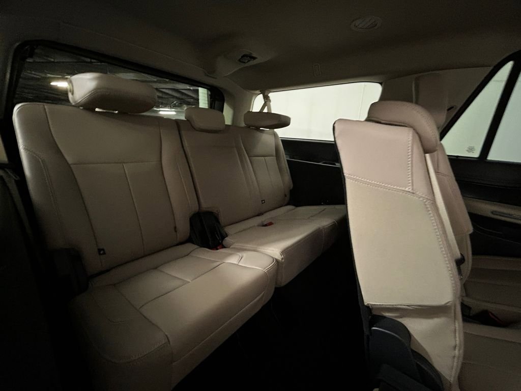 Used 2023 Ford Expedition Max XLT image 17
