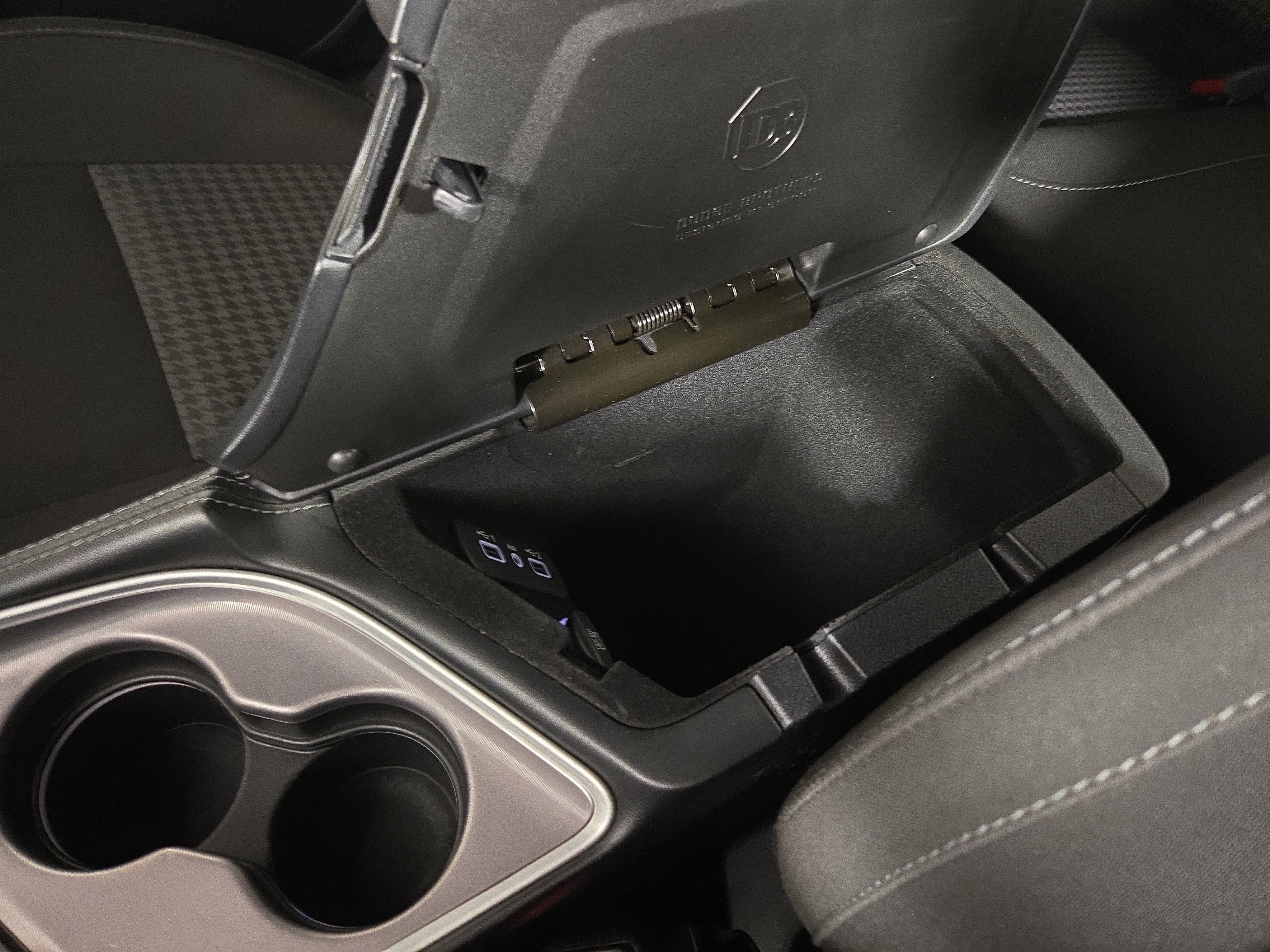 Used 2022 Dodge Challenger GT RWD image 27
