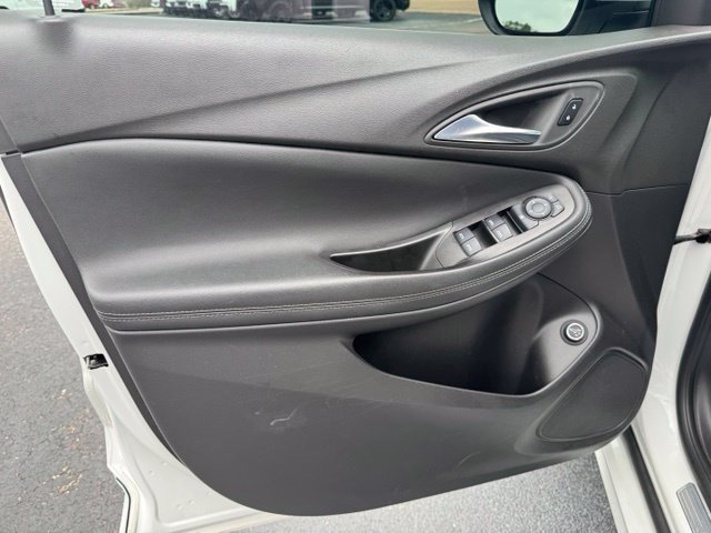 Used 2022 Buick Encore GX Select w/ Sport Touring Package AWD/4WD image 18