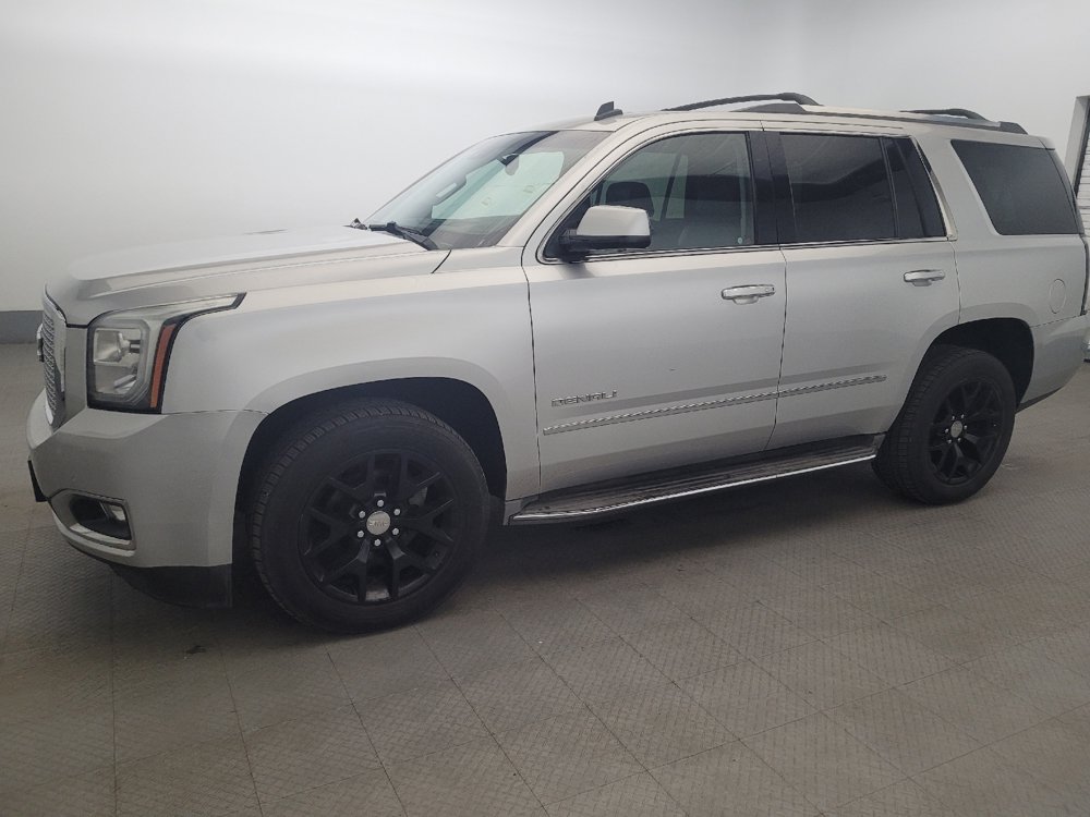 Used 2015 GMC Yukon Denali w/ Touring Package AWD/4WD image 2