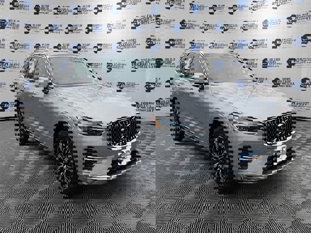 Certified 2023 Volvo XC60 B5 Plus image 7