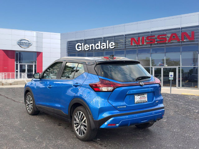 Used 2023 Nissan Kicks SV w/ Interior Electronics Package FWD image 6