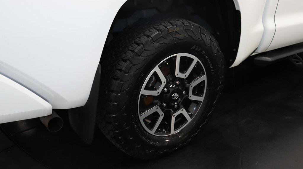 Used 2020 Toyota Tundra Limited w/ Limited Premium Package image 12