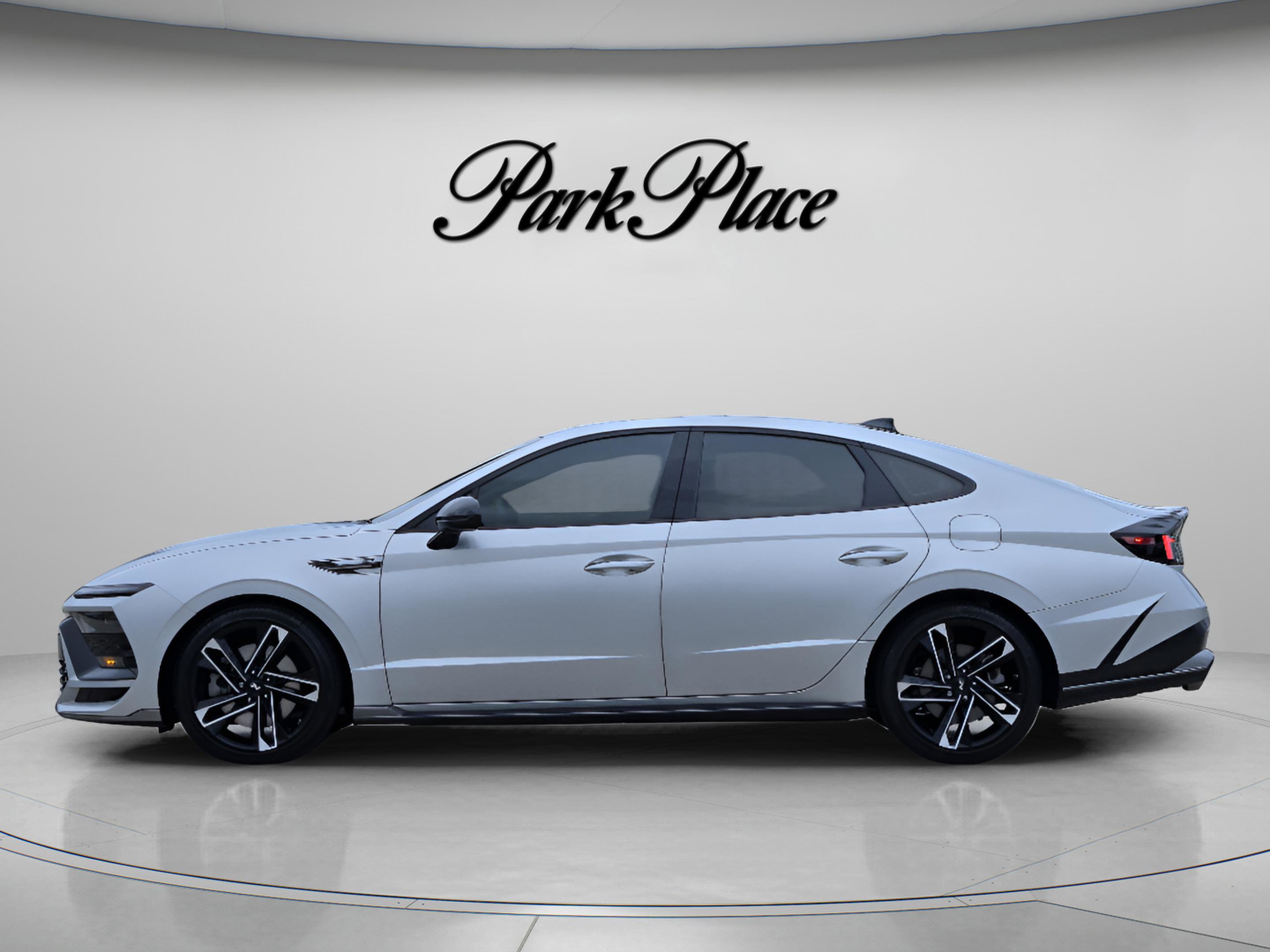 Used 2024 Hyundai Sonata N Line FWD image 2