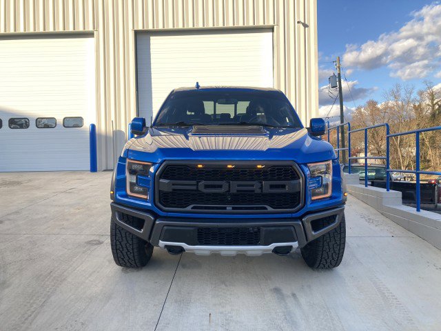 Used 2019 Ford F150 Raptor w/ Equipment Group 802A Luxury image 4