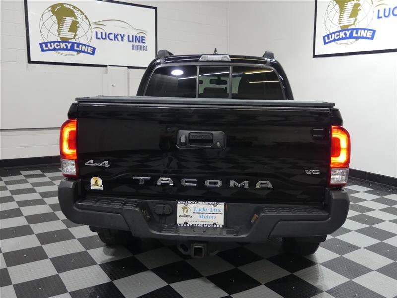 Used 2016 Toyota Tacoma SR5 w/ SR5 Appearance Package (SN) image 8
