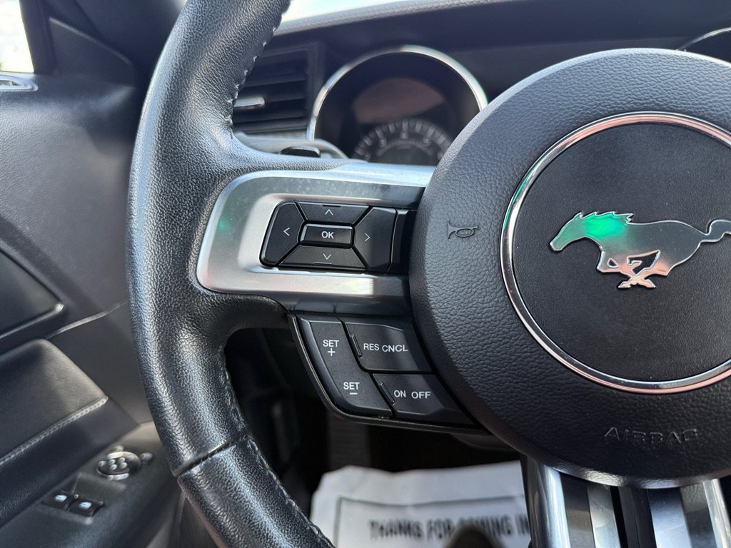Used 2017 Ford Mustang Coupe RWD image 31