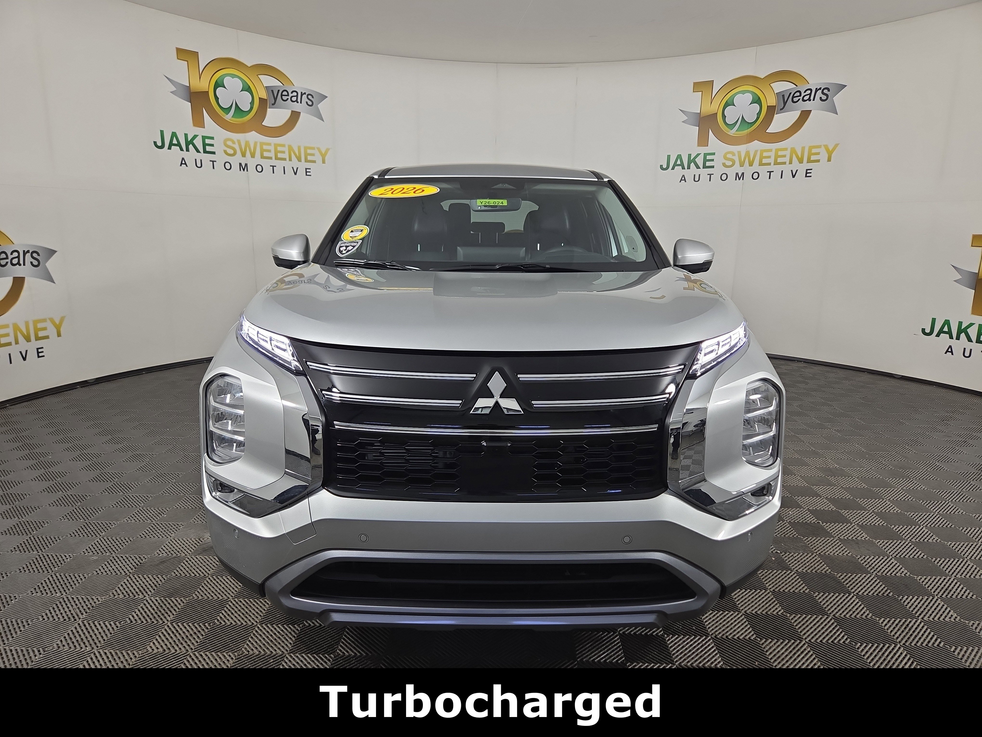 New 2026 Mitsubishi Outlander SE image 2