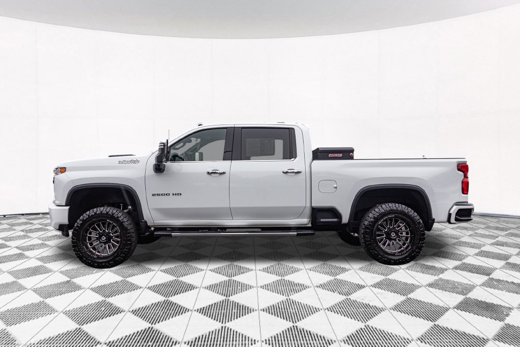Used 2023 Chevrolet Silverado 2500 High Country AWD/4WD image 7