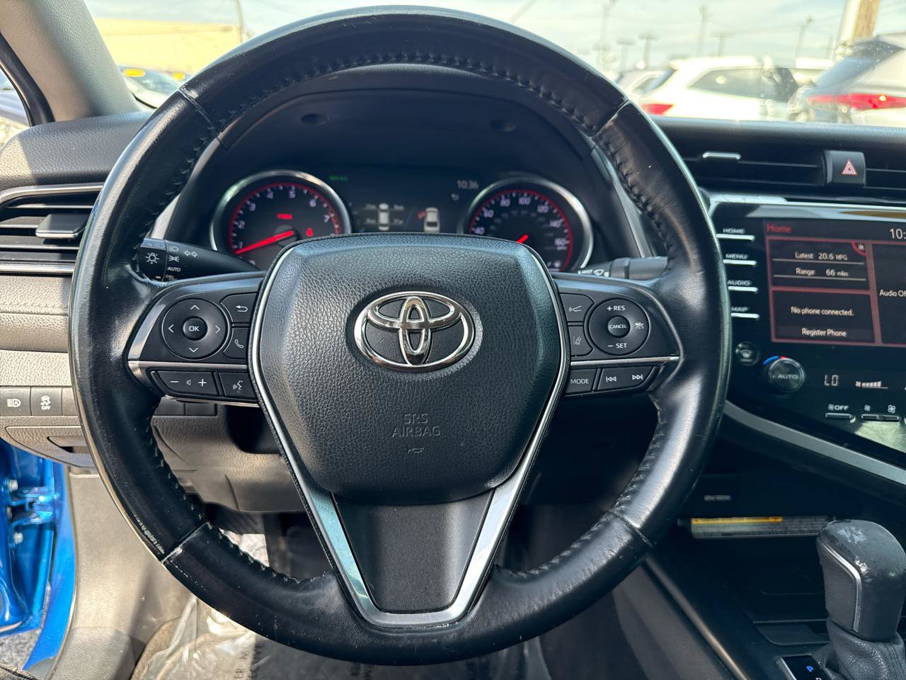 Used 2020 Toyota Camry XSE FWD image 13
