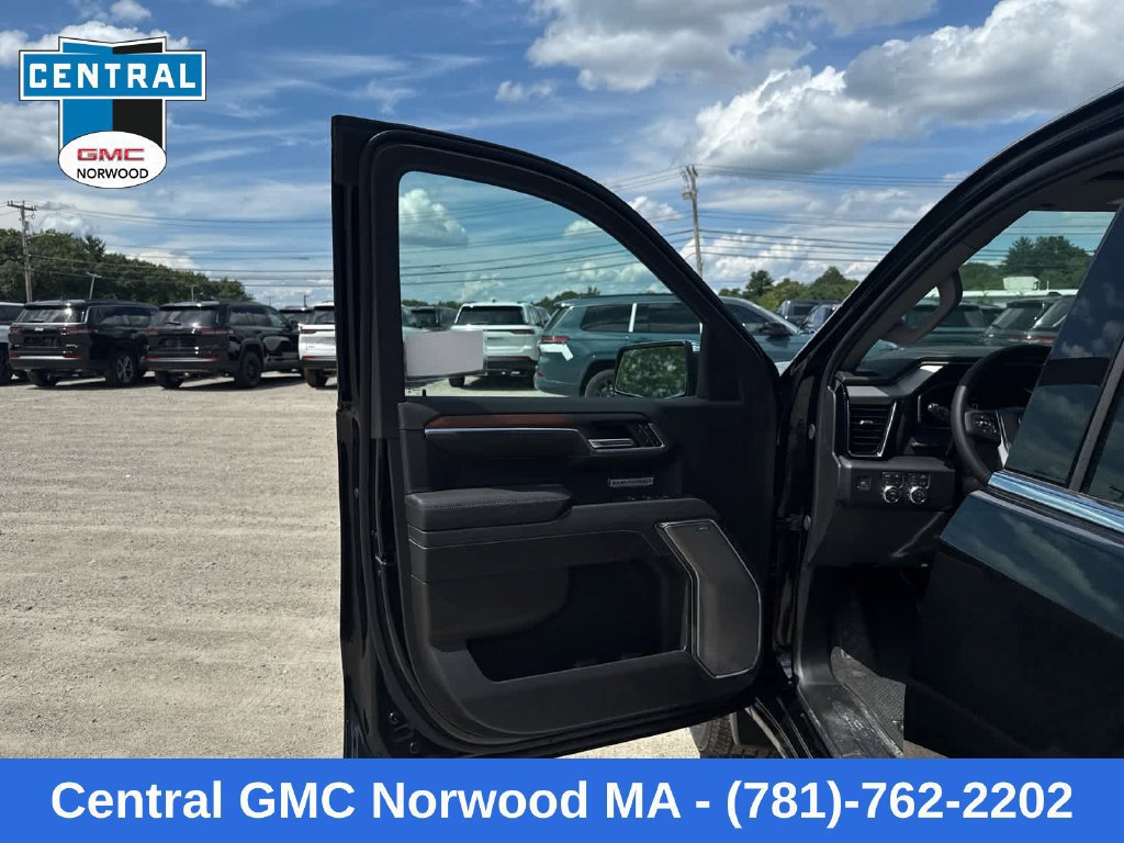 New 2026 GMC Sierra 1500 Denali w/ Denali Reserve Package AWD/4WD image 12