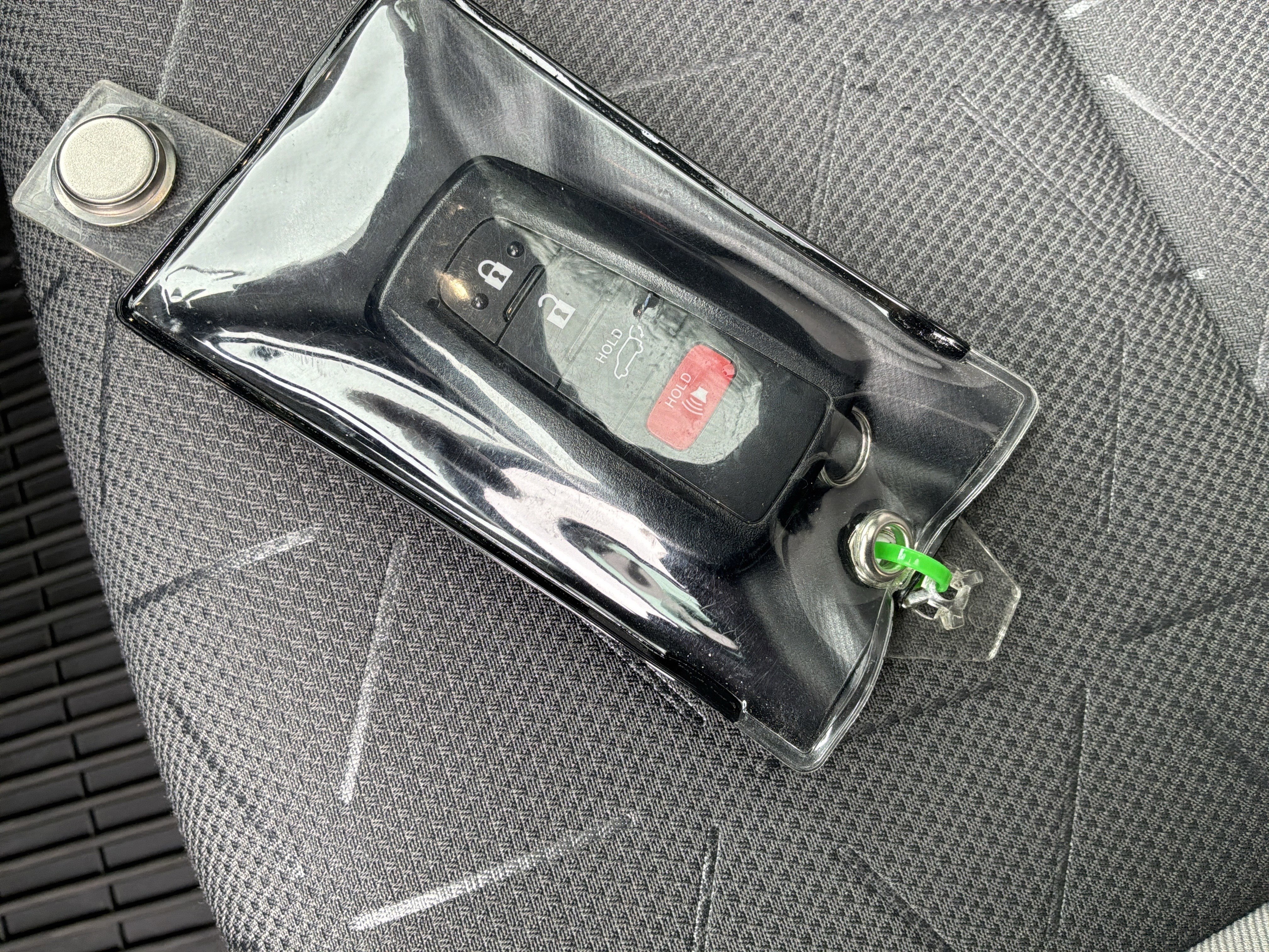Used 2025 Toyota RAV4 XLE w/ Convenience Package FWD image 36