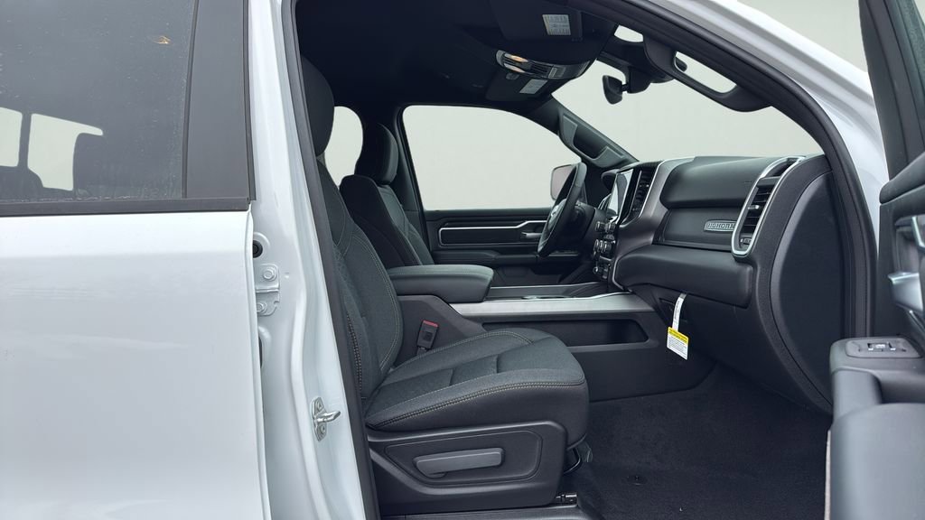 New 2026 RAM 1500 Big Horn w/ Night Edition AWD/4WD image 18