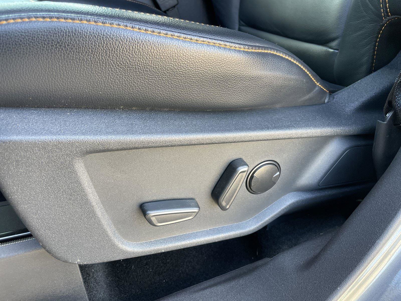 Used 2024 Ford Bronco Badlands image 11