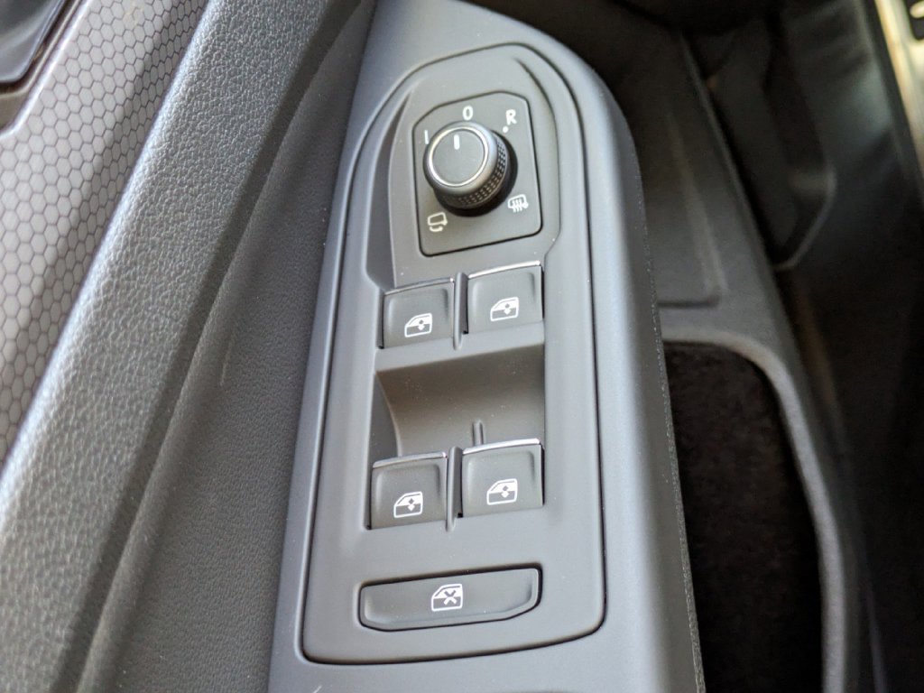 New 2024 Volkswagen GTI SE FWD image 24