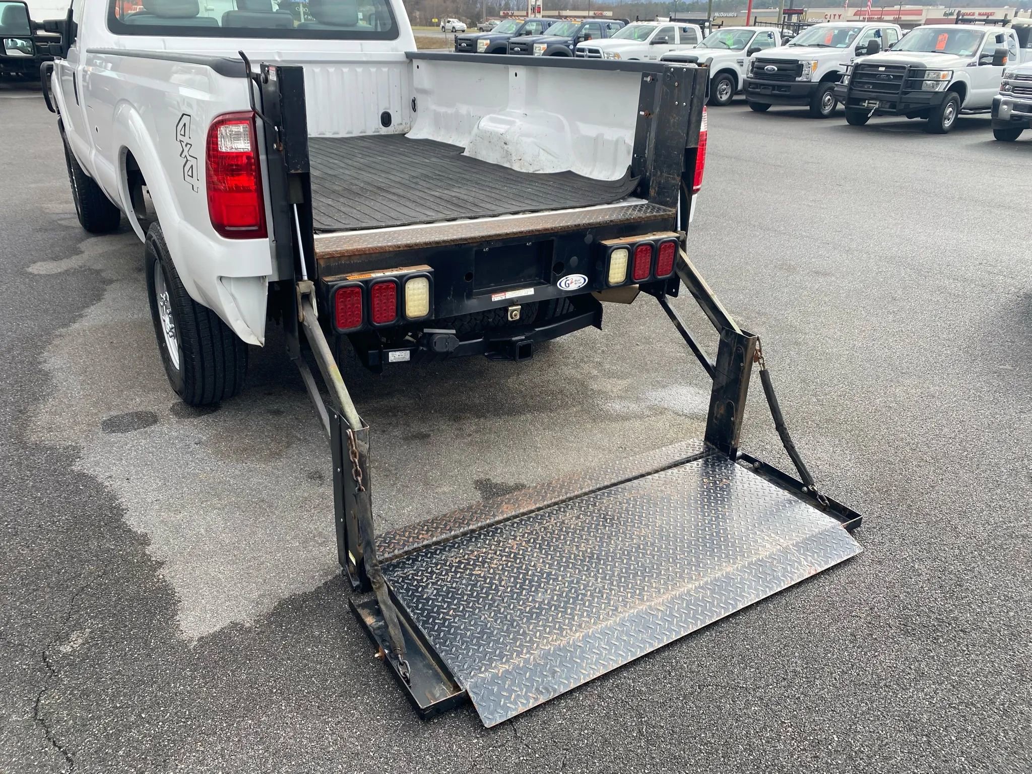 Used 2016 Ford F350 XL image 25