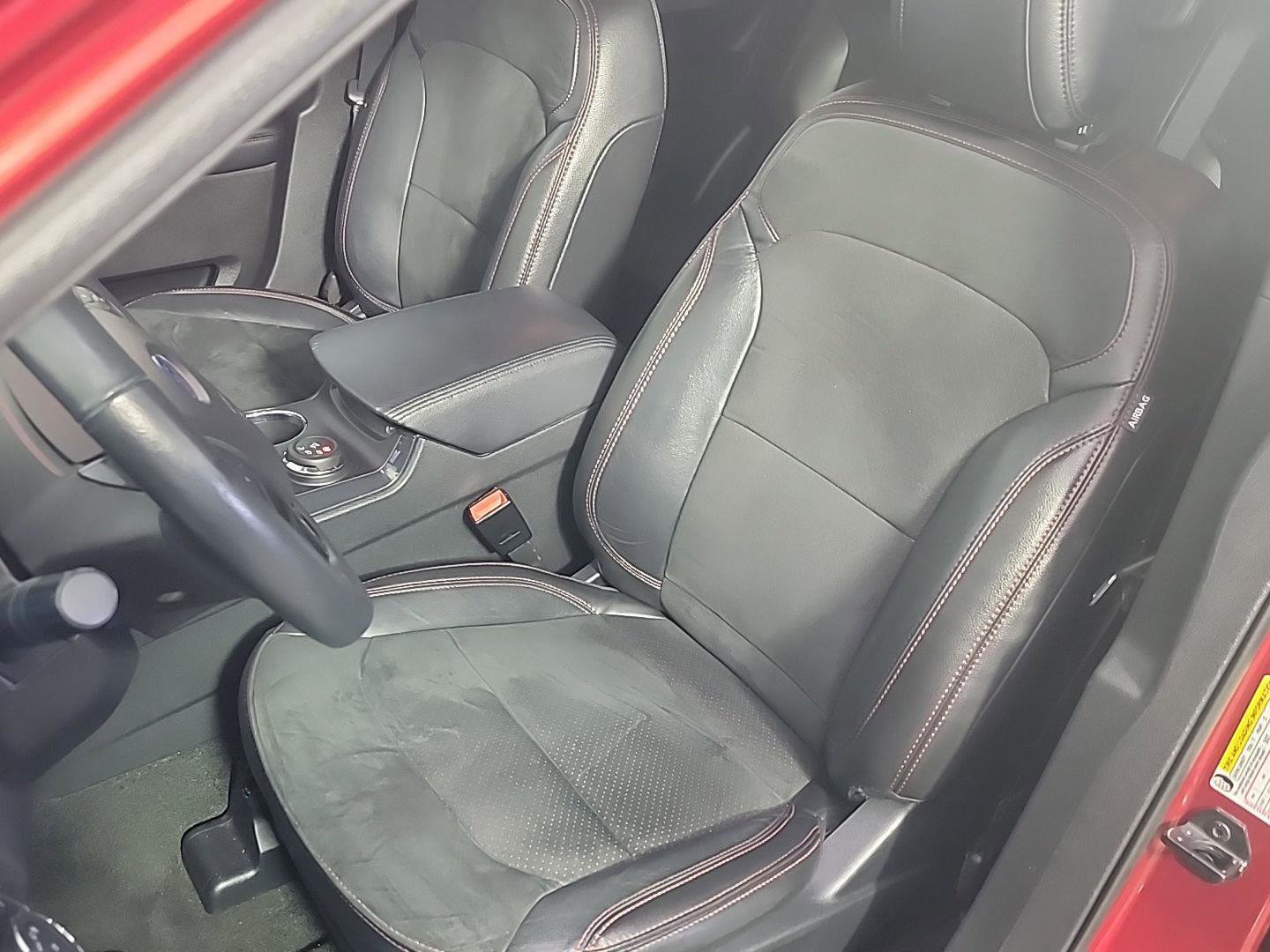 Used 2018 Ford Explorer XLT w/ Equipment Group 202A AWD/4WD image 19